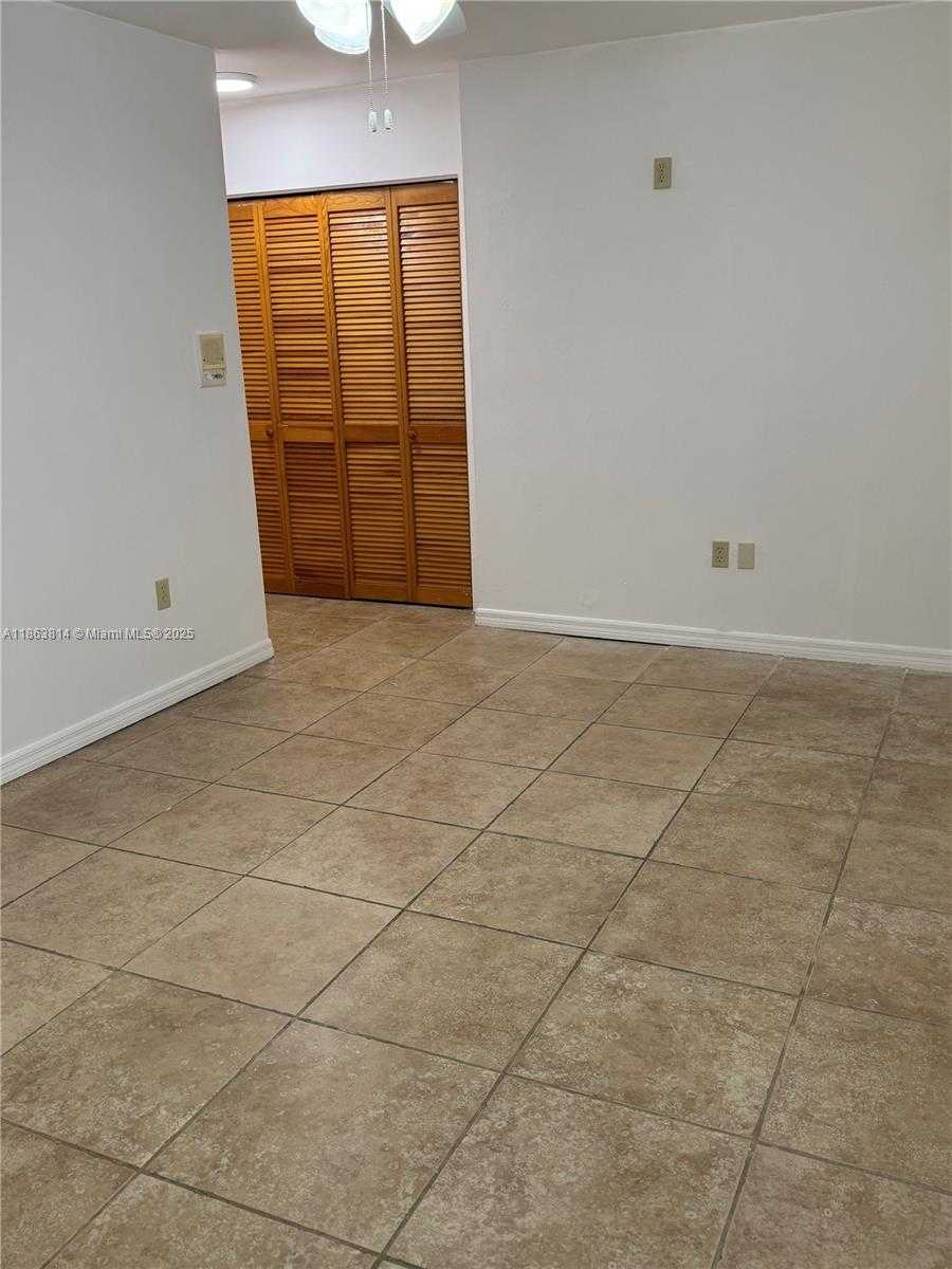 Small Image of 3010 SOUTH WEST 132ND AVE, Miami Number 11