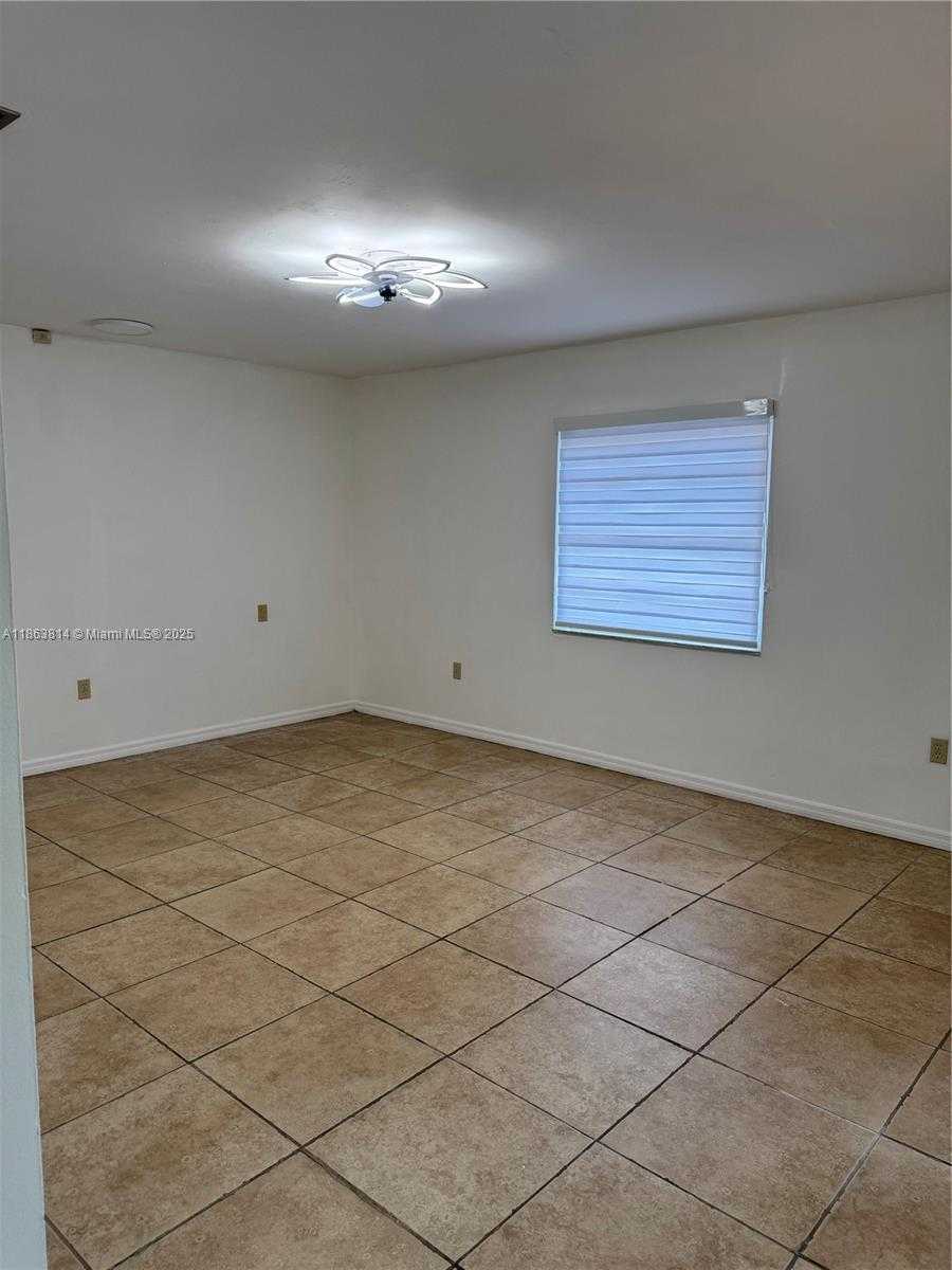 Small Image of 3010 SOUTH WEST 132ND AVE, Miami Number 17