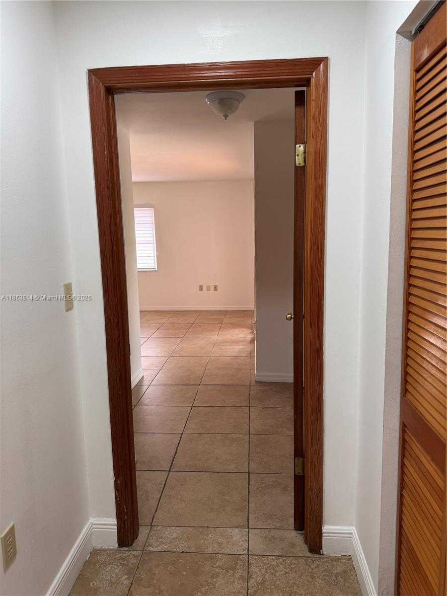Small Image of 3010 SOUTH WEST 132ND AVE, Miami Number 21