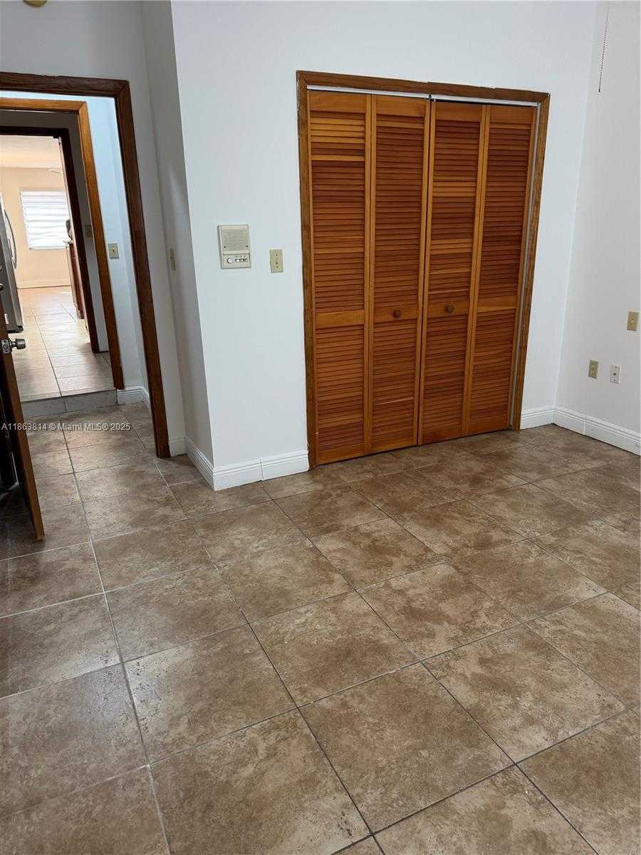 Small Image of 3010 SOUTH WEST 132ND AVE, Miami Number 22