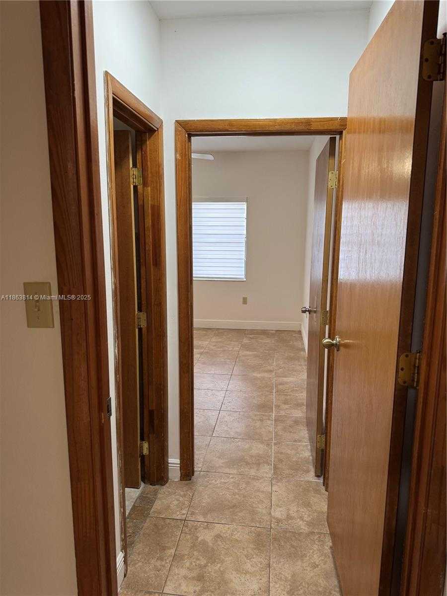 Small Image of 3010 SOUTH WEST 132ND AVE, Miami Number 24