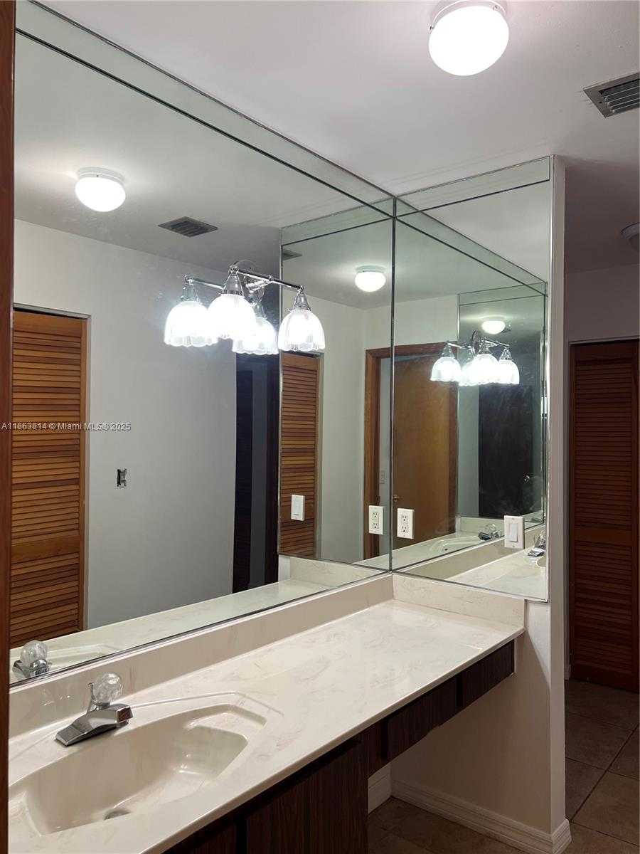 Small Image of 3010 SOUTH WEST 132ND AVE, Miami Number 28