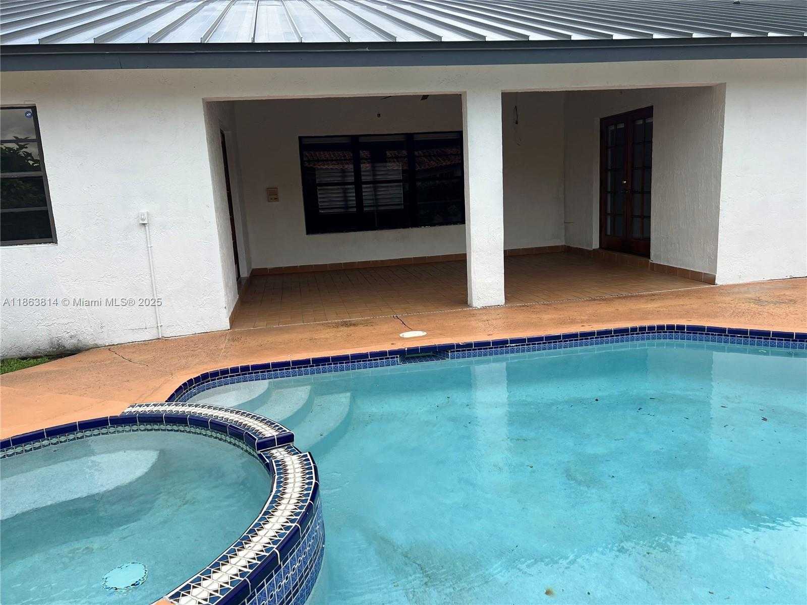 Small Image of 3010 SOUTH WEST 132ND AVE, Miami Number 34