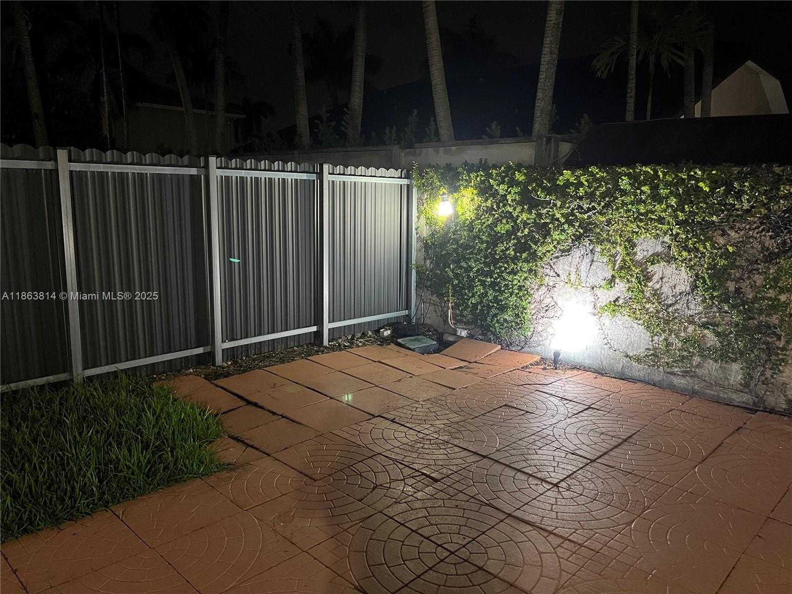 Small Image of 3010 SOUTH WEST 132ND AVE, Miami Number 40