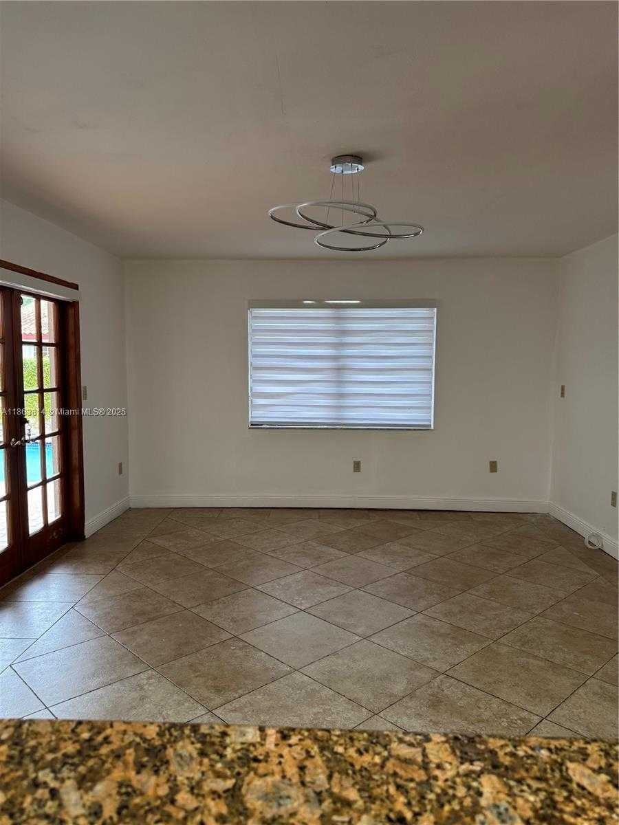 Small Image of 3010 SOUTH WEST 132ND AVE, Miami Number 6