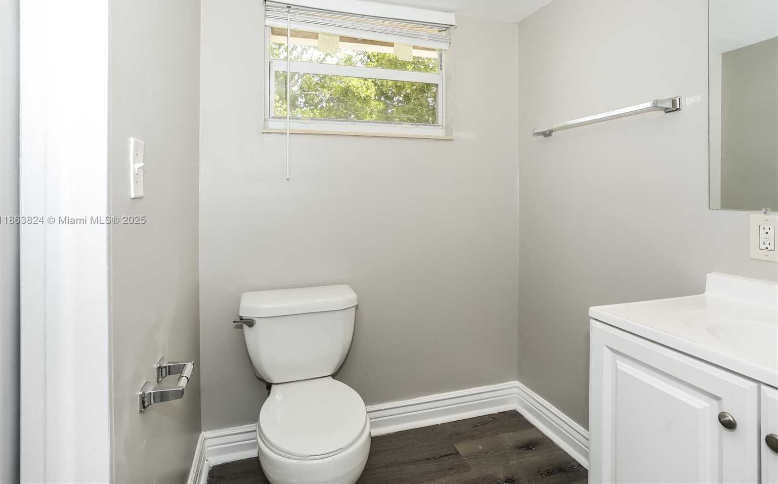 Small Image of 317 NORTH WEST 49TH ST, Oakland Park Number 11
