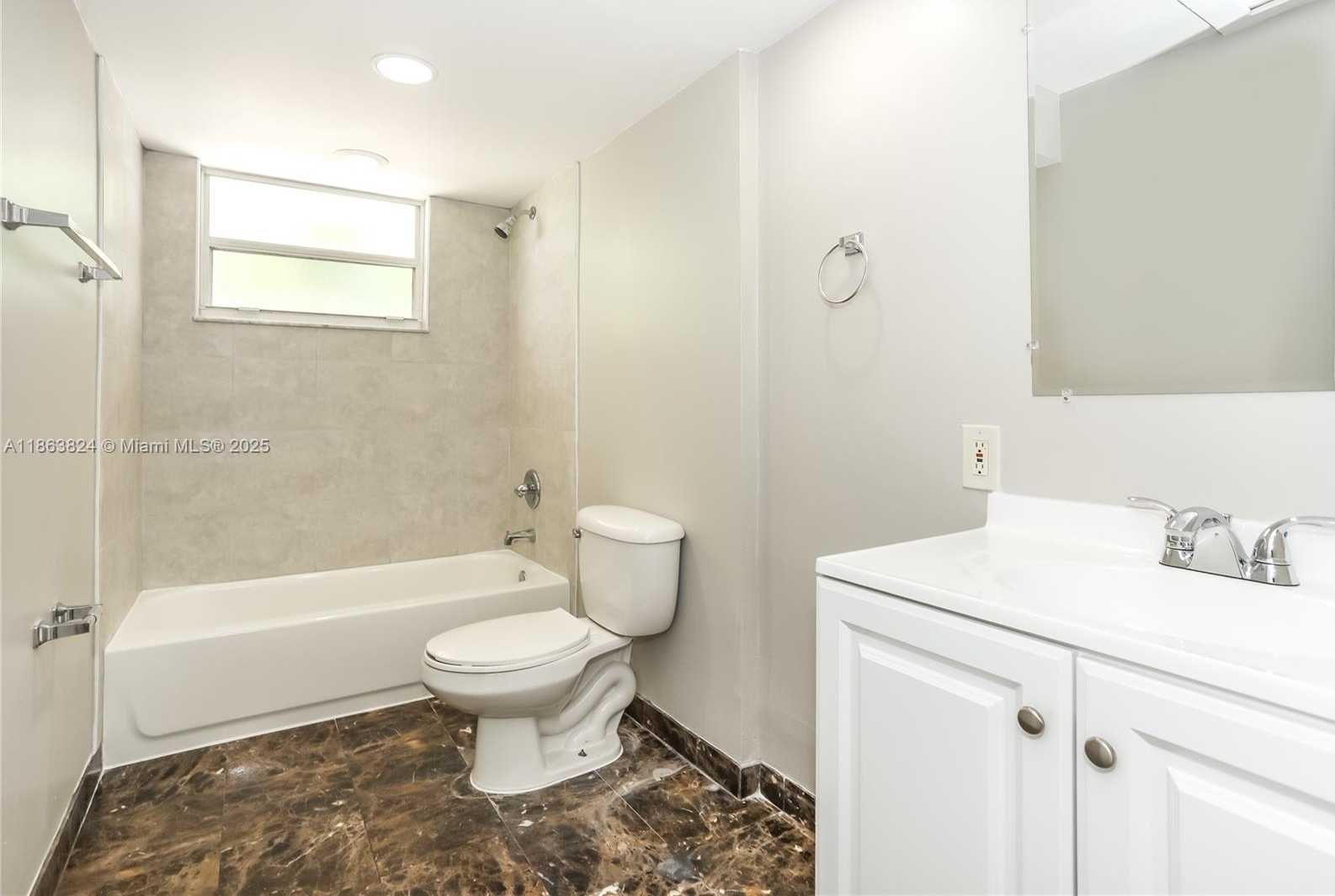 Small Image of 317 NORTH WEST 49TH ST, Oakland Park Number 14