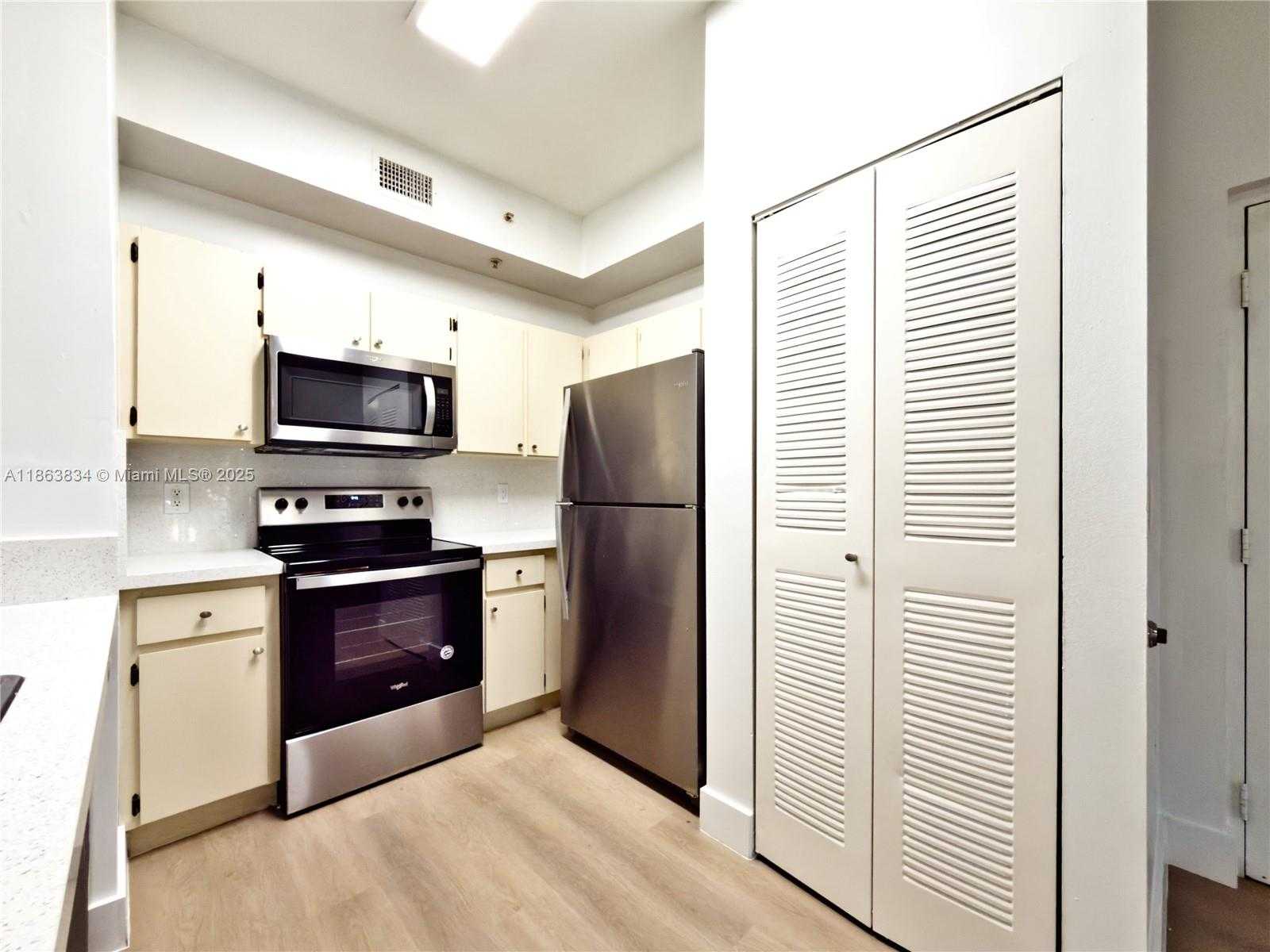 Small Image of 7200 NORTH WEST 114TH AVE #204, Doral Number 17
