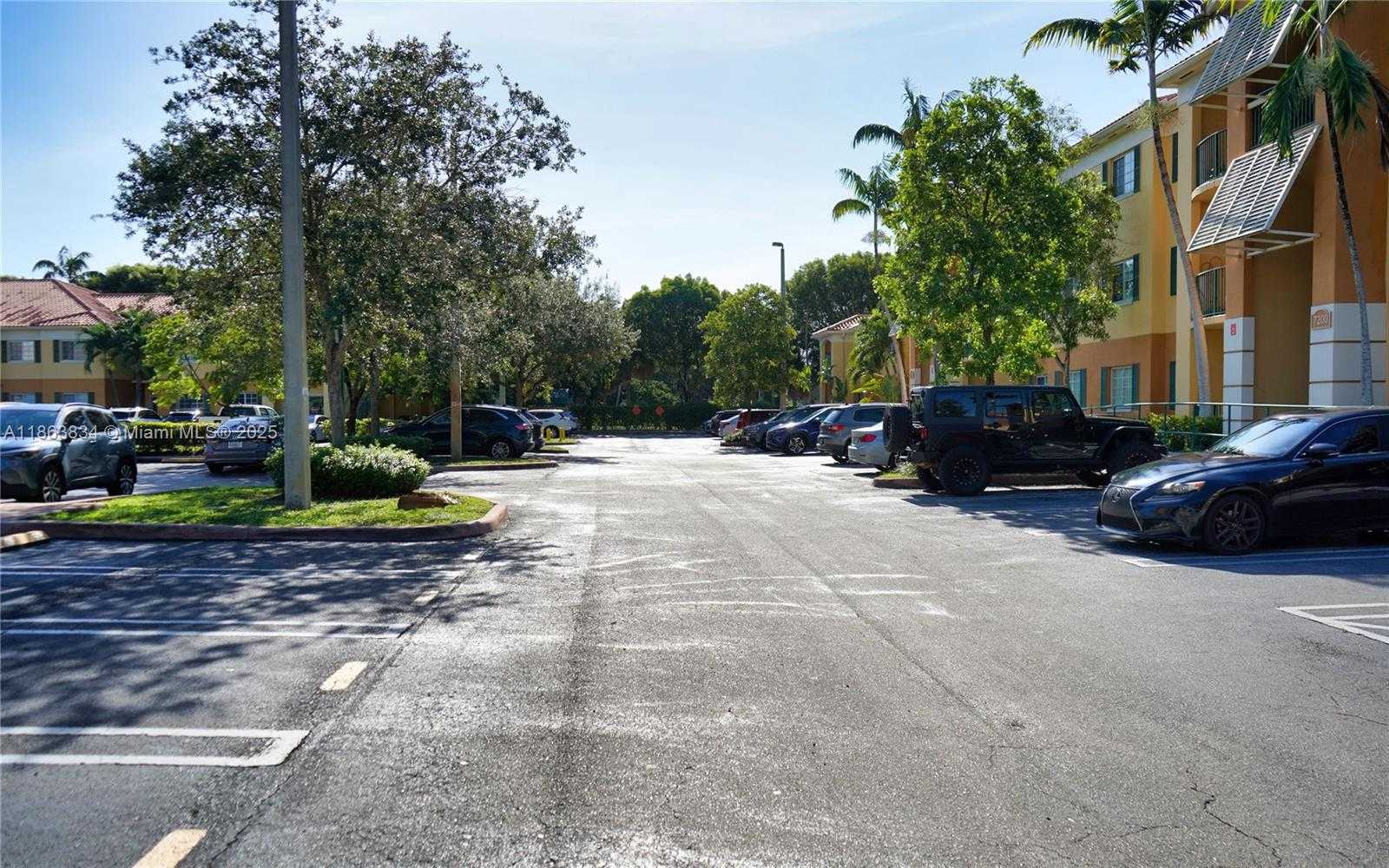 Small Image of 7200 NORTH WEST 114TH AVE #204, Doral Number 19