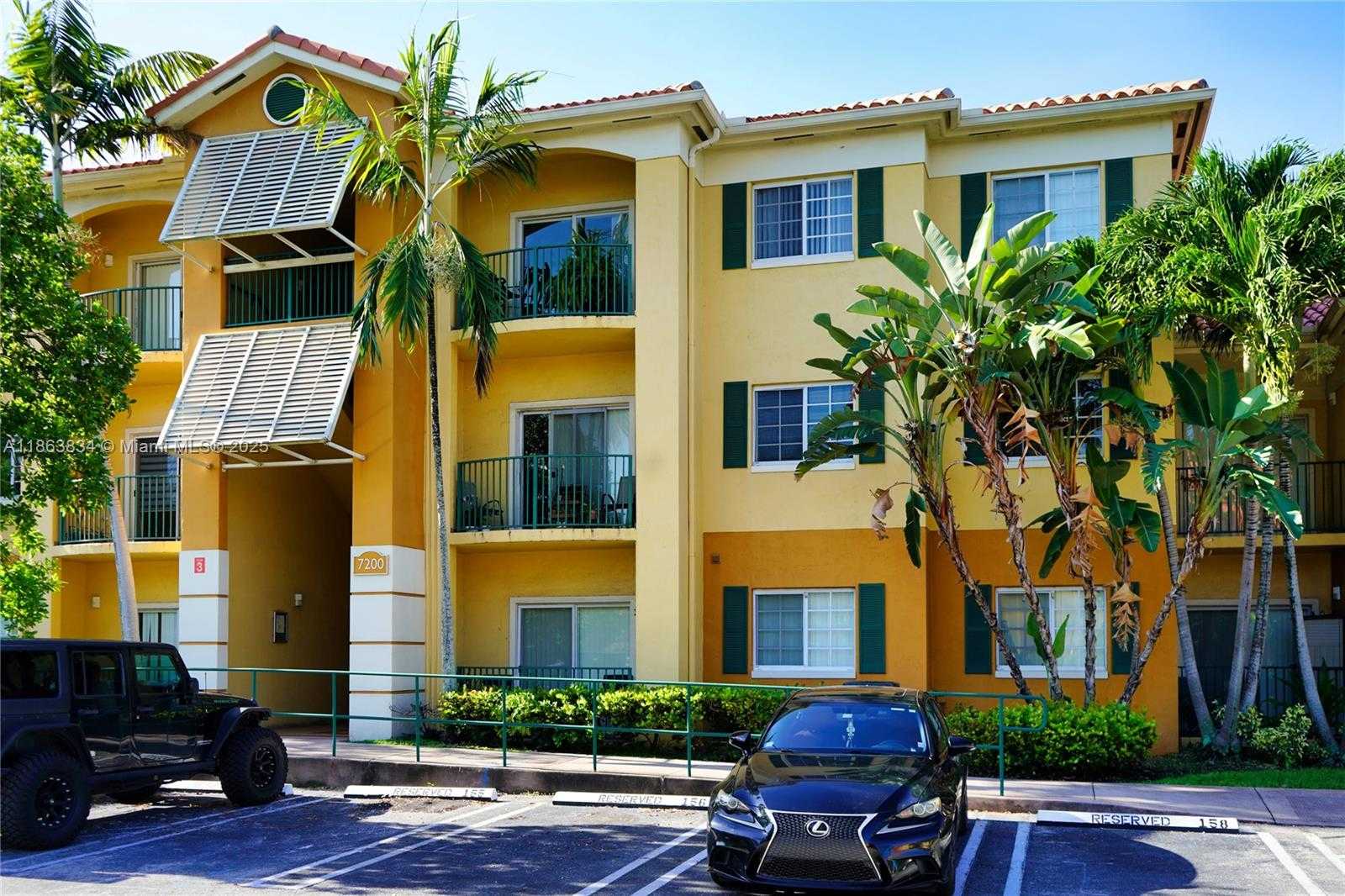 Small Image of 7200 NORTH WEST 114TH AVE #204, Doral Number 2