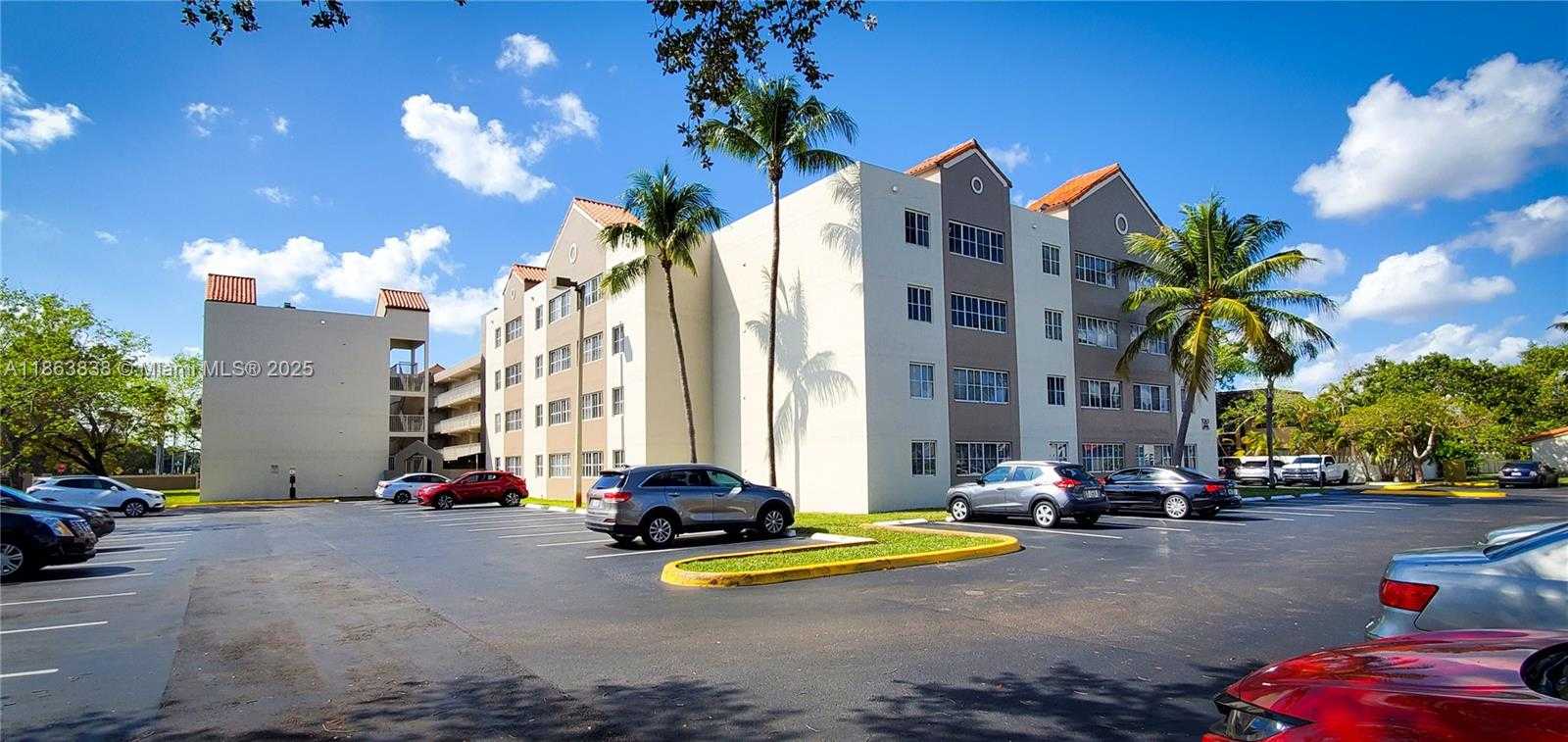 Small Image of 6195 NORTH WEST 186TH ST #314, Hialeah Number 13