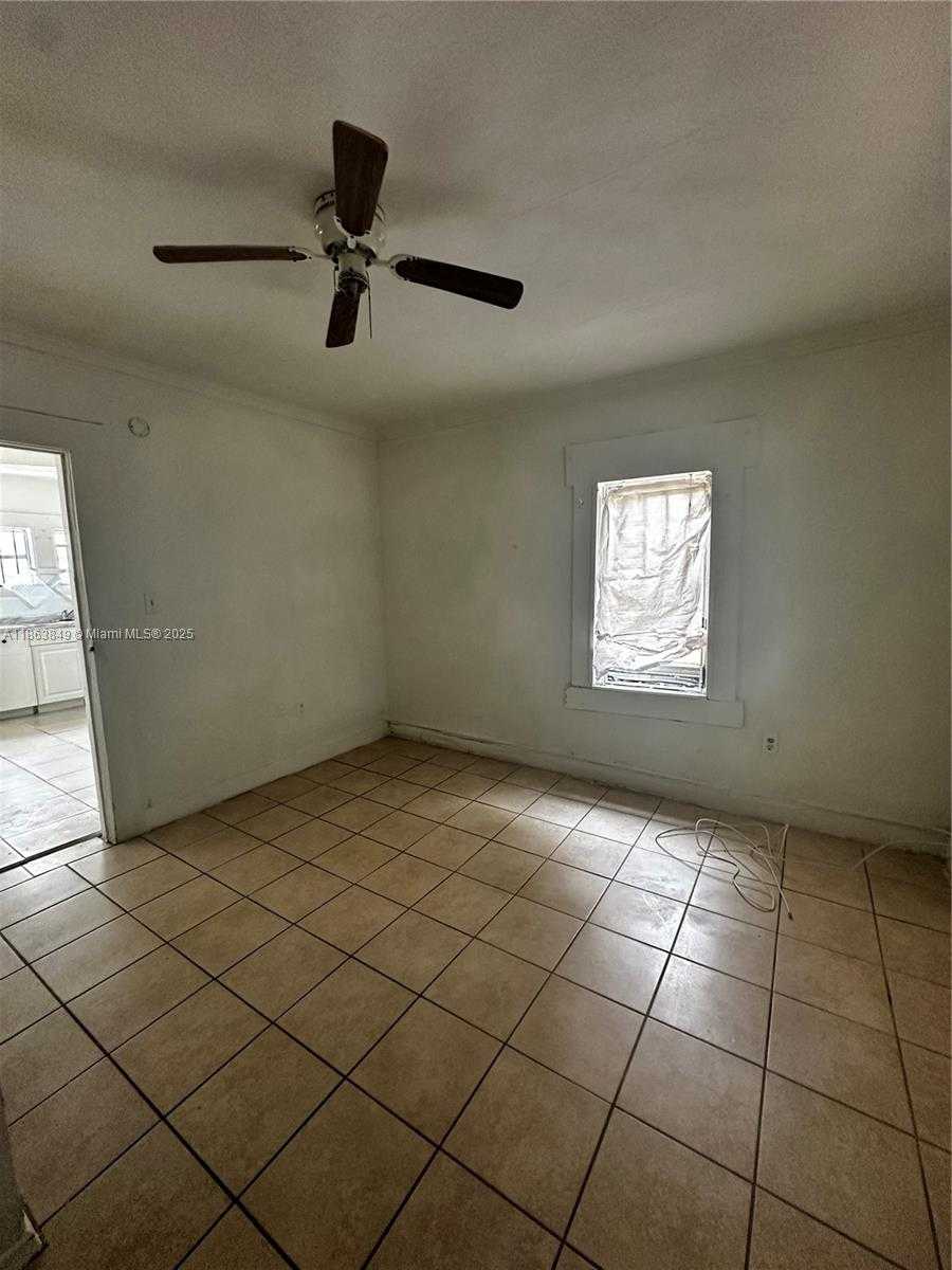 Small Image of 1925 NORTH WEST 56TH ST, Miami Number 7