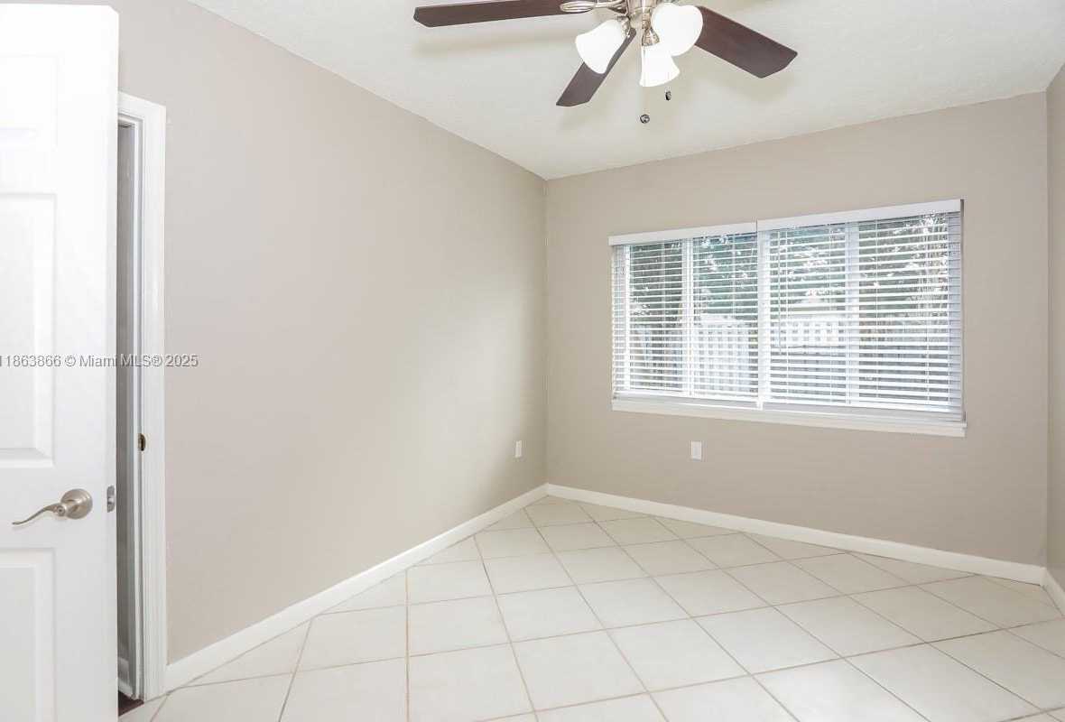 Small Image of 8640 NORTH WEST 25TH ST, Sunrise Number 11