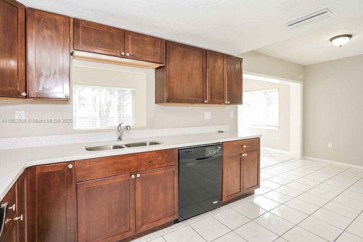 Small Image of 8640 NORTH WEST 25TH ST, Sunrise Number 6