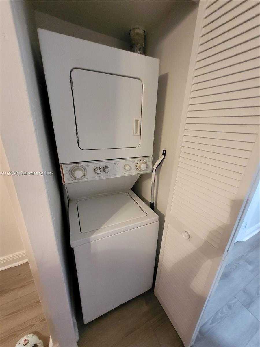 Small Image of 13309 SOUTH WEST 59TH TER #13309, Miami Number 15