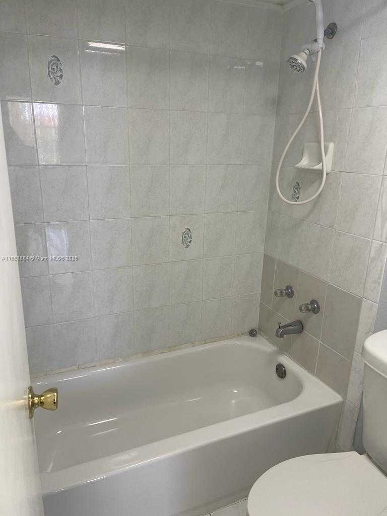 Small Image of 1900 WEST 68TH ST #F307, Hialeah Number 11