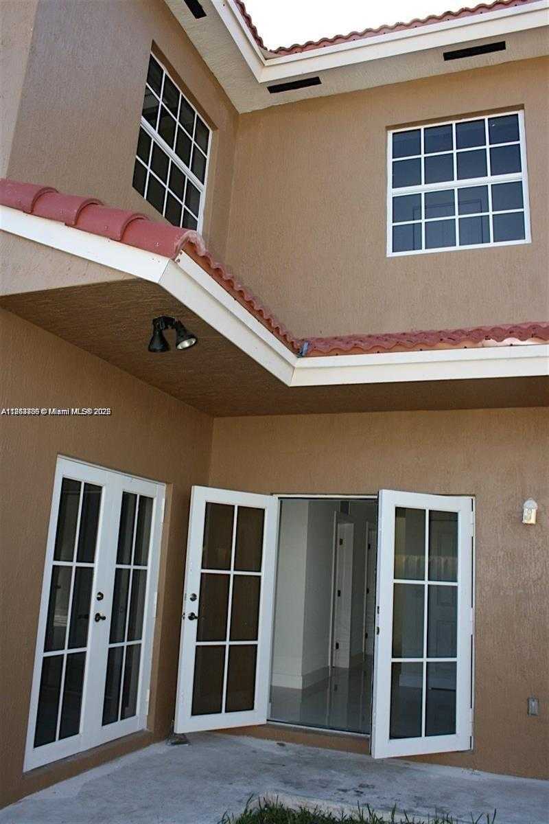 Small Image of 15635 SOUTH WEST 12TH TER, Miami Number 7