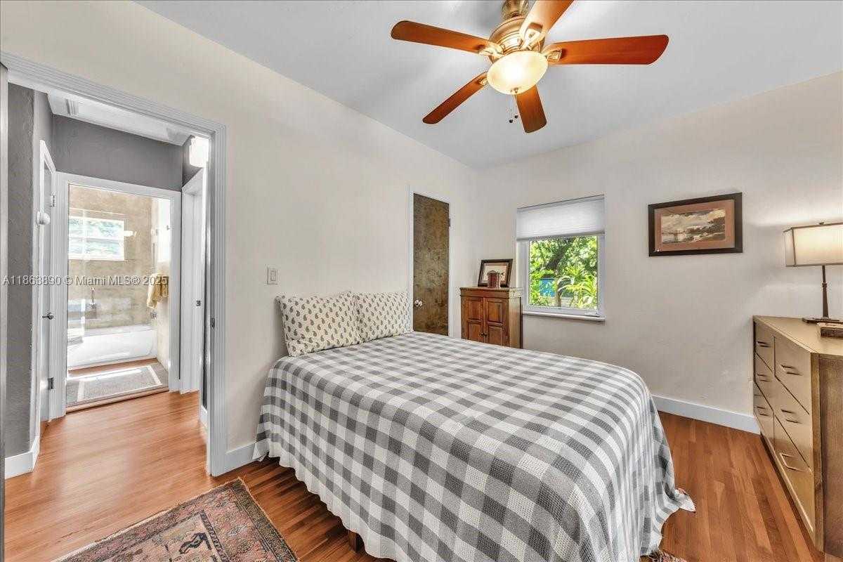 Small Image of 7341 SOUTH WEST 64TH CT #-, South Miami Number 27