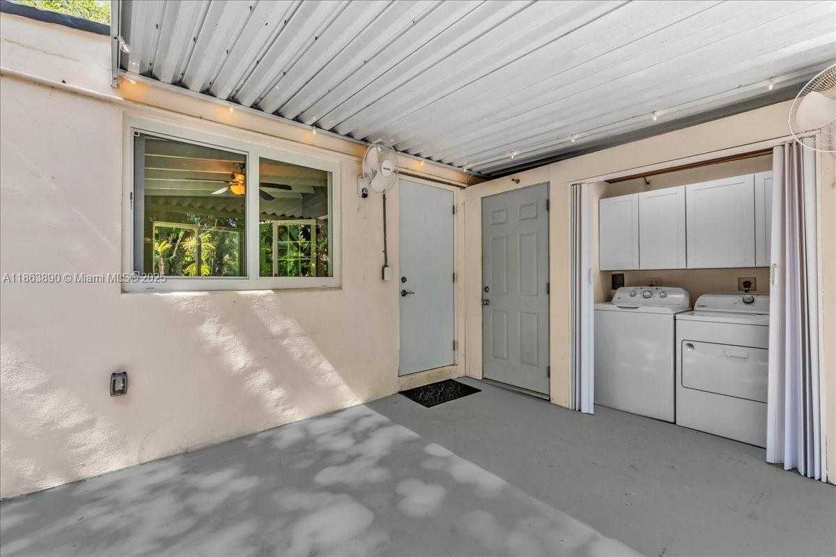 Small Image of 7341 SOUTH WEST 64TH CT #-, South Miami Number 31