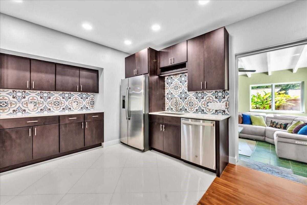 Small Image of 7341 SOUTH WEST 64TH CT #-, South Miami Number 9