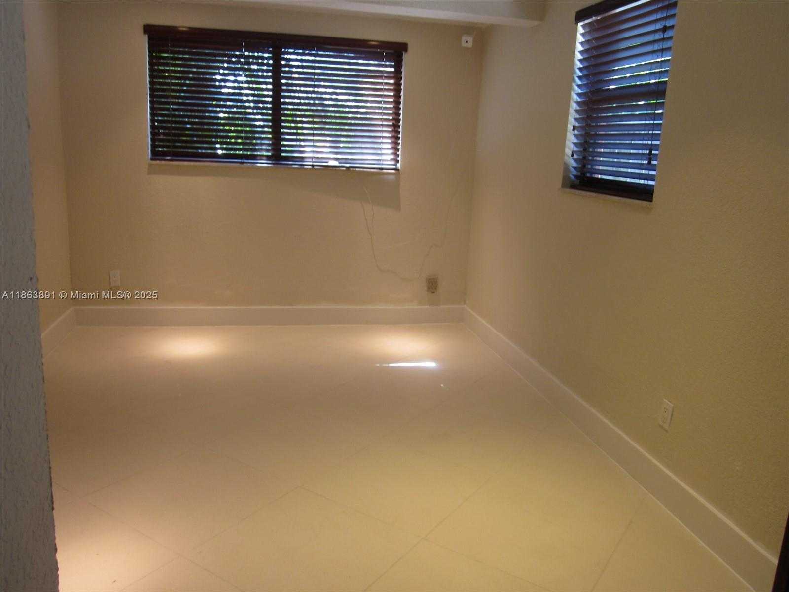 Small Image of 8115 SOUTH WEST 14 TER, Miami Number 16