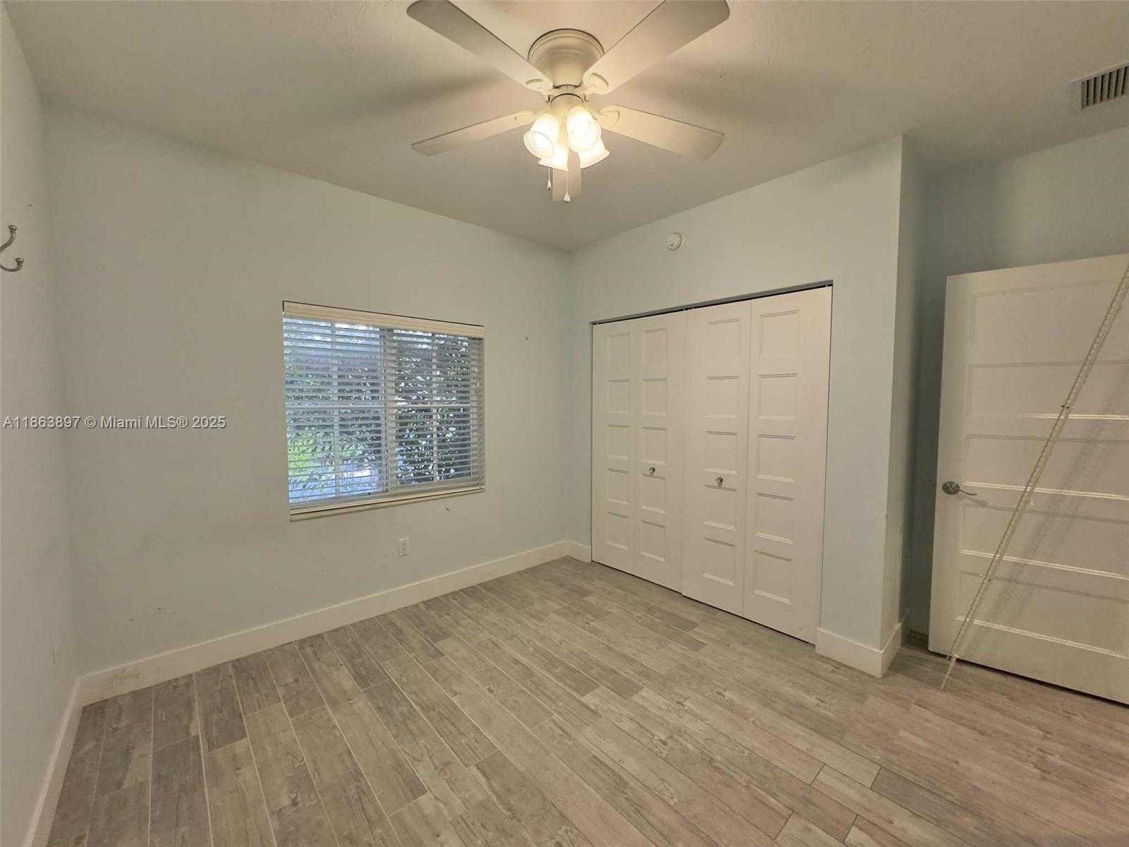 Small Image of 241 WEST SEAVIEW #Dr, Duck Number 11
