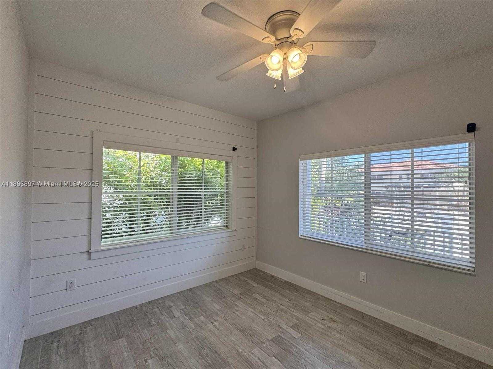 Small Image of 241 WEST SEAVIEW #Dr, Duck Number 15