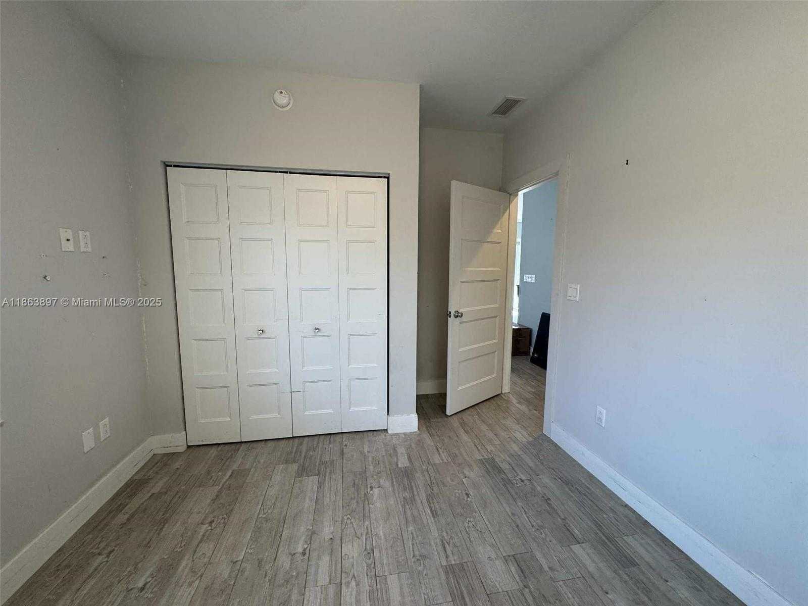 Small Image of 241 WEST SEAVIEW #Dr, Duck Number 16