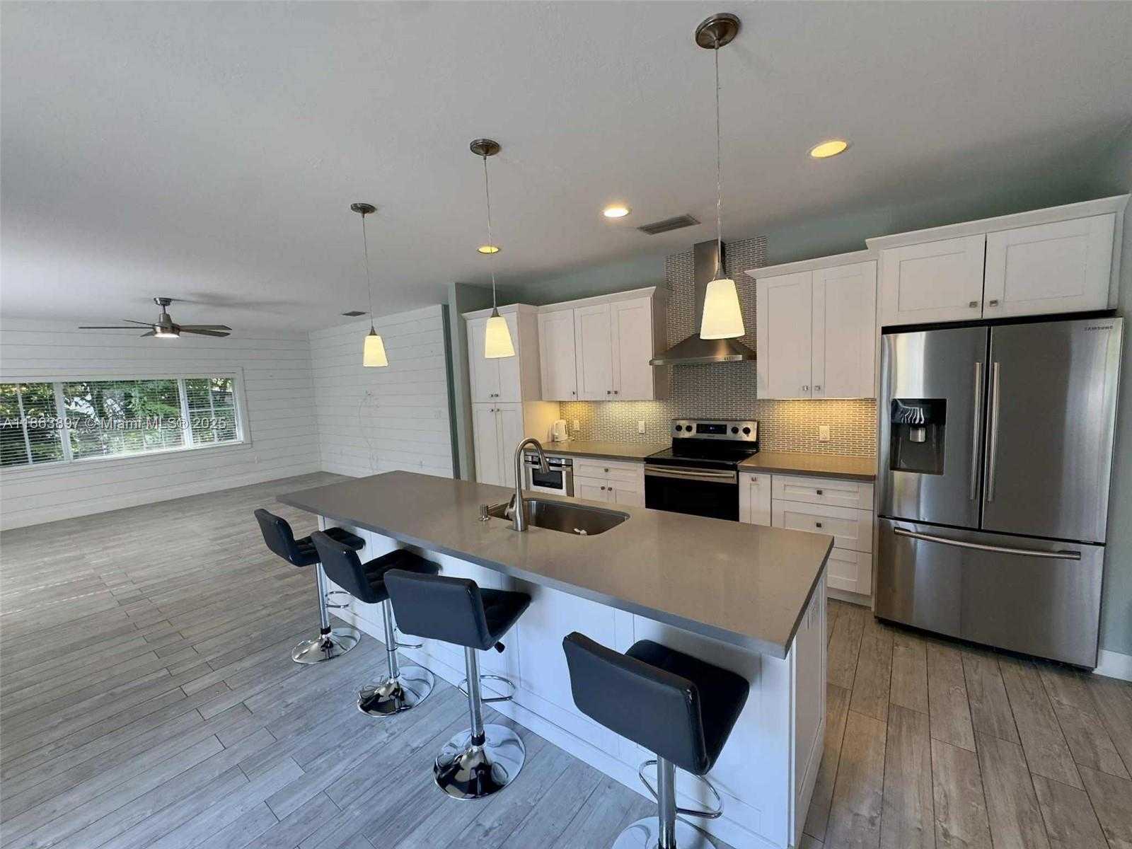 Small Image of 241 WEST SEAVIEW #Dr, Duck Number 5