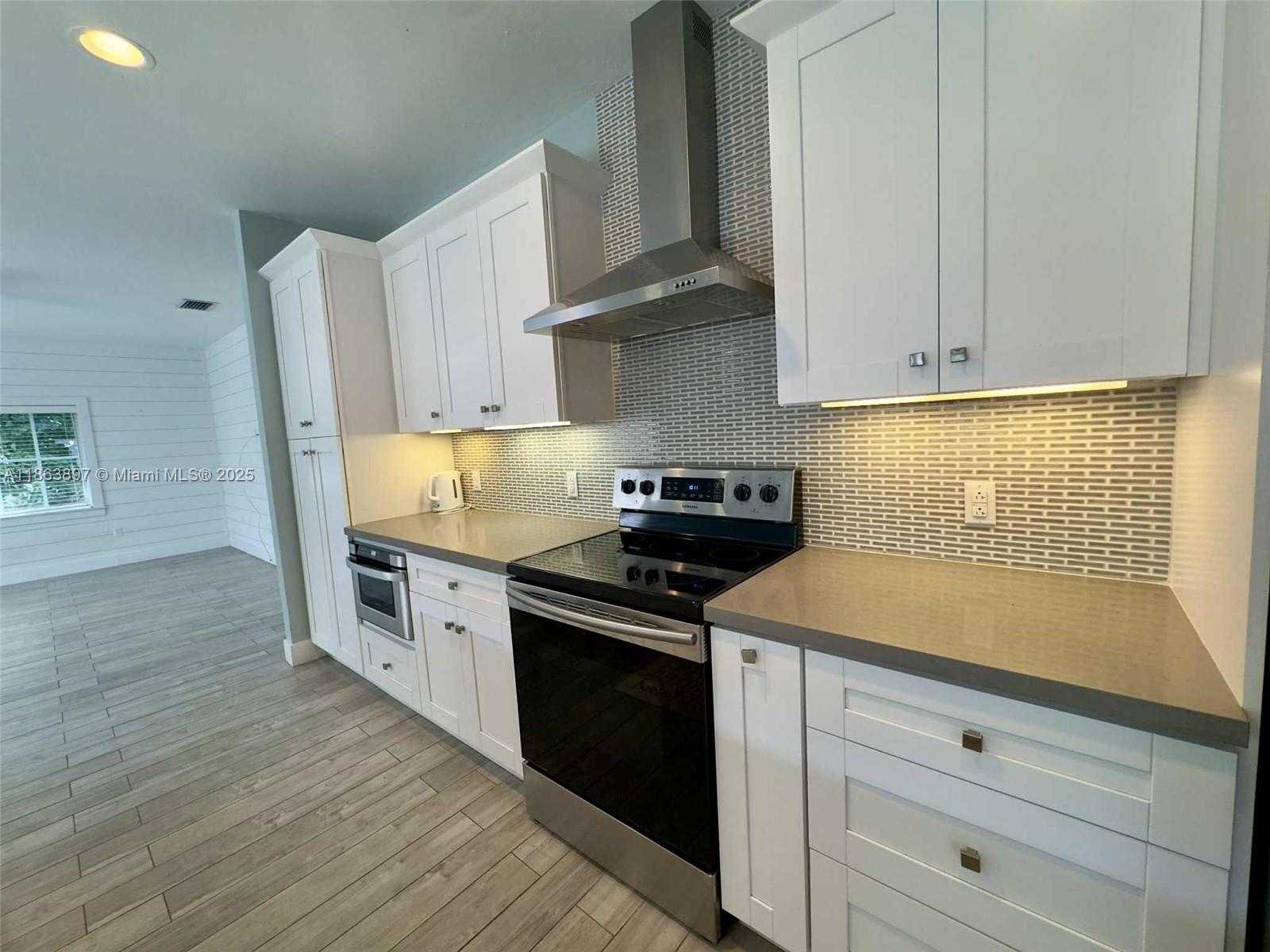 Small Image of 241 WEST SEAVIEW #Dr, Duck Number 6