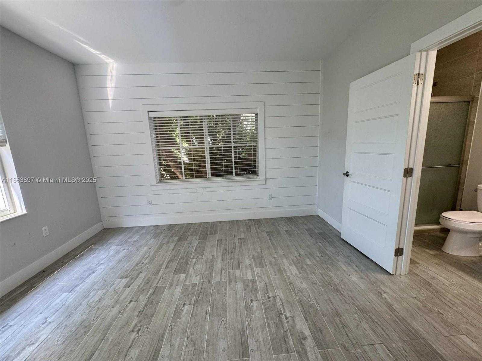 Small Image of 241 WEST SEAVIEW #Dr, Duck Number 8