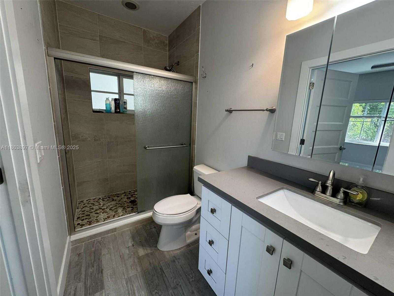 Small Image of 241 WEST SEAVIEW #Dr, Duck Number 9