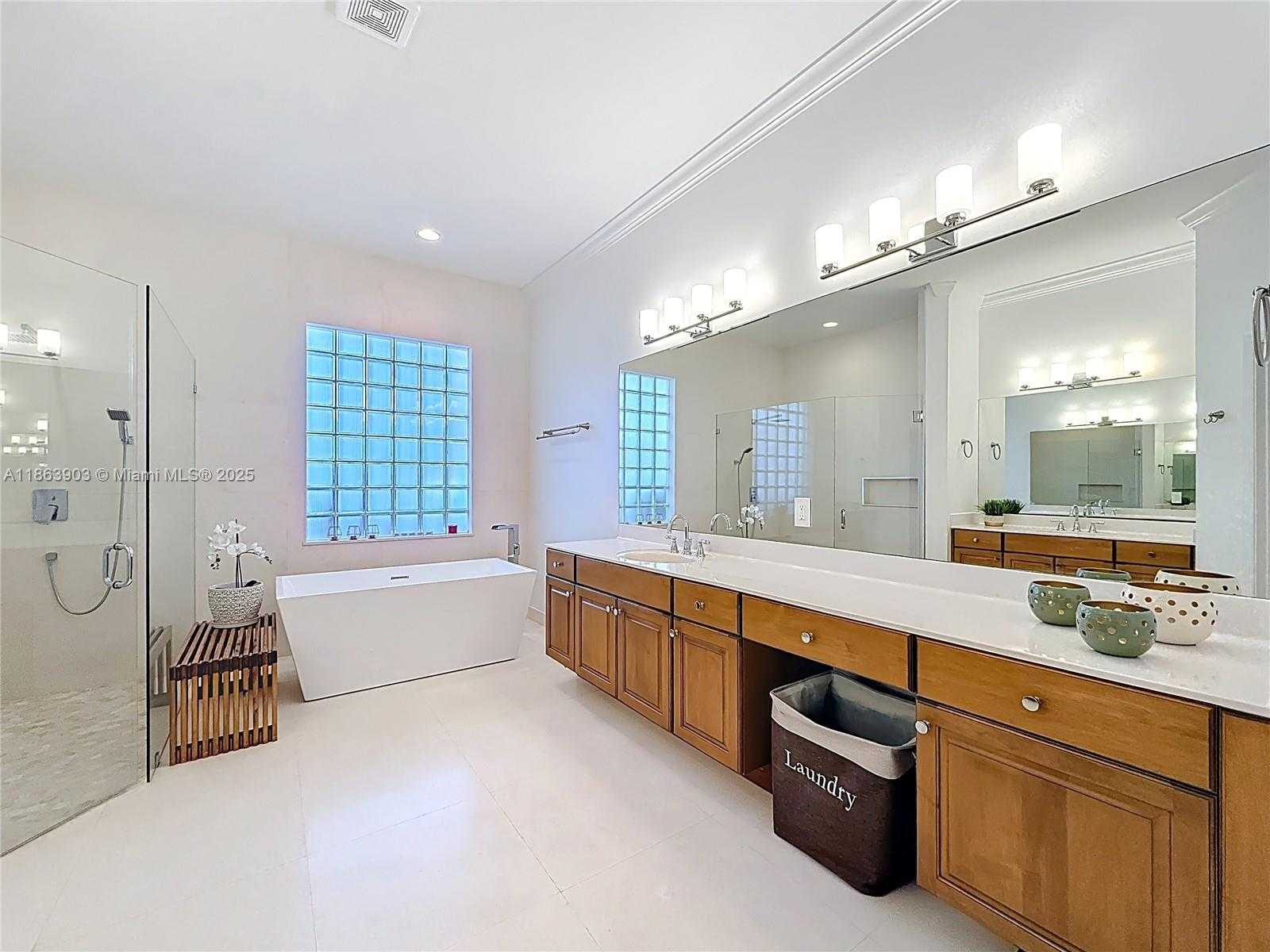 Small Image of 4268 SOUTH WEST 141ST AVE, Davie Number 31