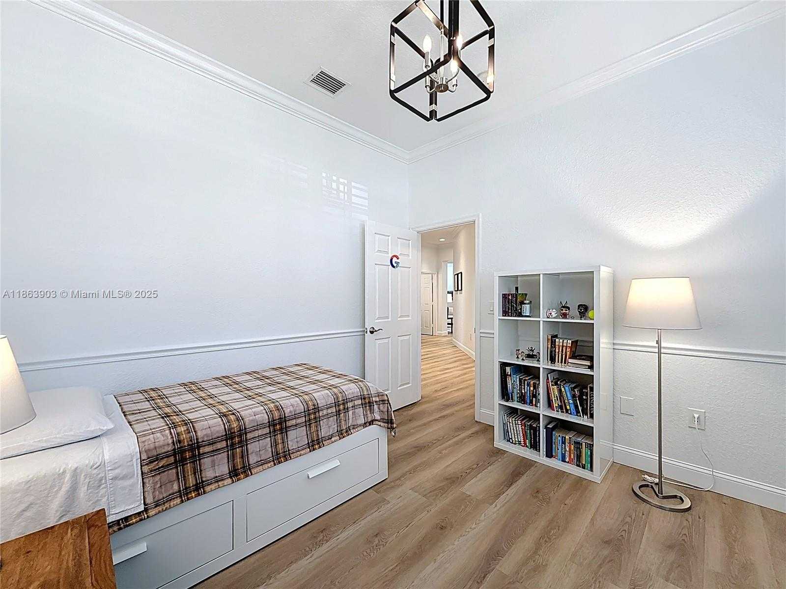 Small Image of 4268 SOUTH WEST 141ST AVE, Davie Number 33