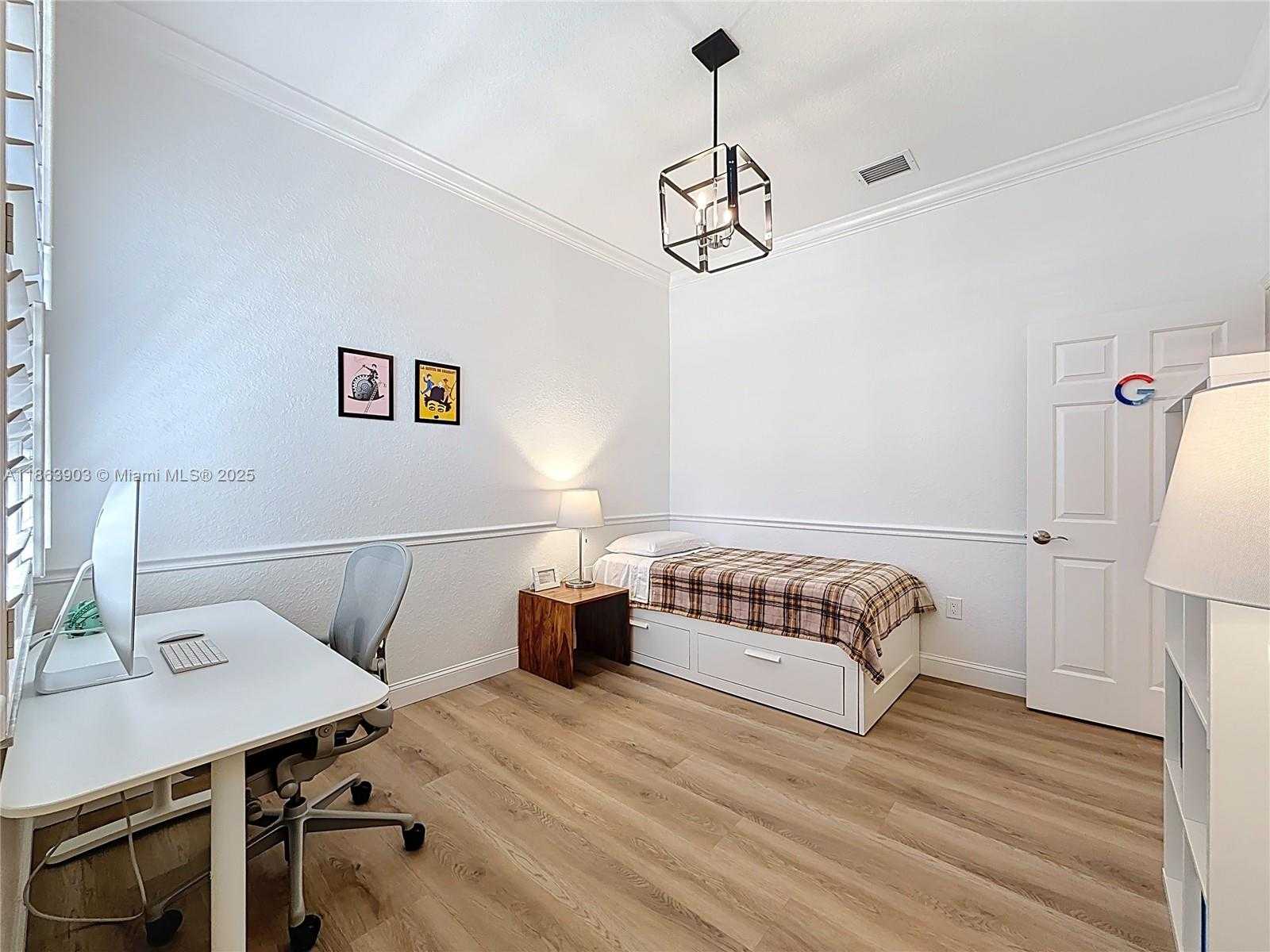 Small Image of 4268 SOUTH WEST 141ST AVE, Davie Number 34