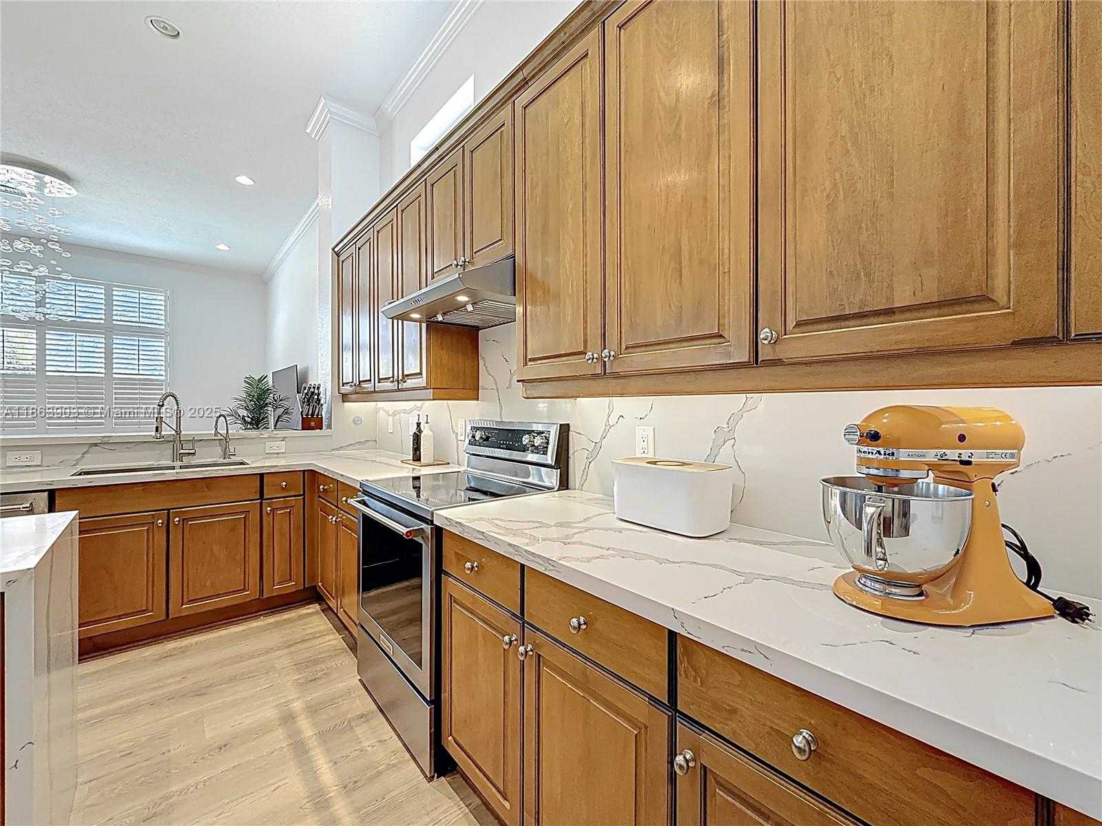Small Image of 4268 SOUTH WEST 141ST AVE, Davie Number 9