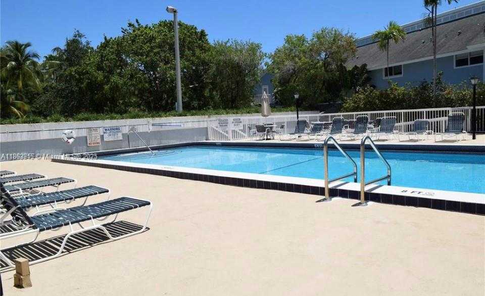 Small Image of 798 CRANDON BLVD #44-B, Key Biscayne Number 11