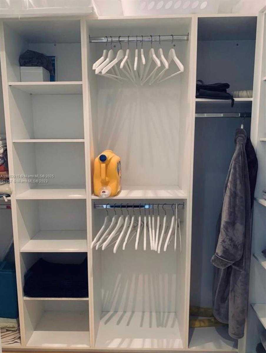 Small Image of 798 CRANDON BLVD #44-B, Key Biscayne Number 7