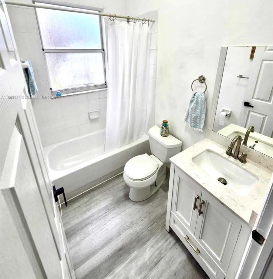 Small Image of 2240 SOUTH EAST 16TH AVE, Homestead Number 13