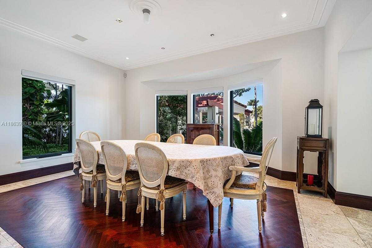 Small Image of 1425 WEST 27TH ST, Miami Beach Number 6