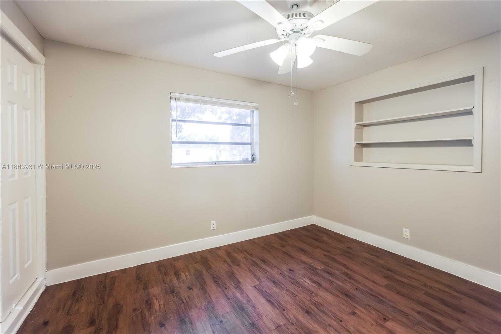Small Image of 5801 ROYAL PALM BLVD #1, Margate Number 11