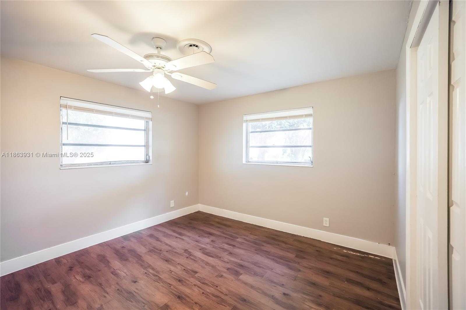 Small Image of 5801 ROYAL PALM BLVD #1, Margate Number 13