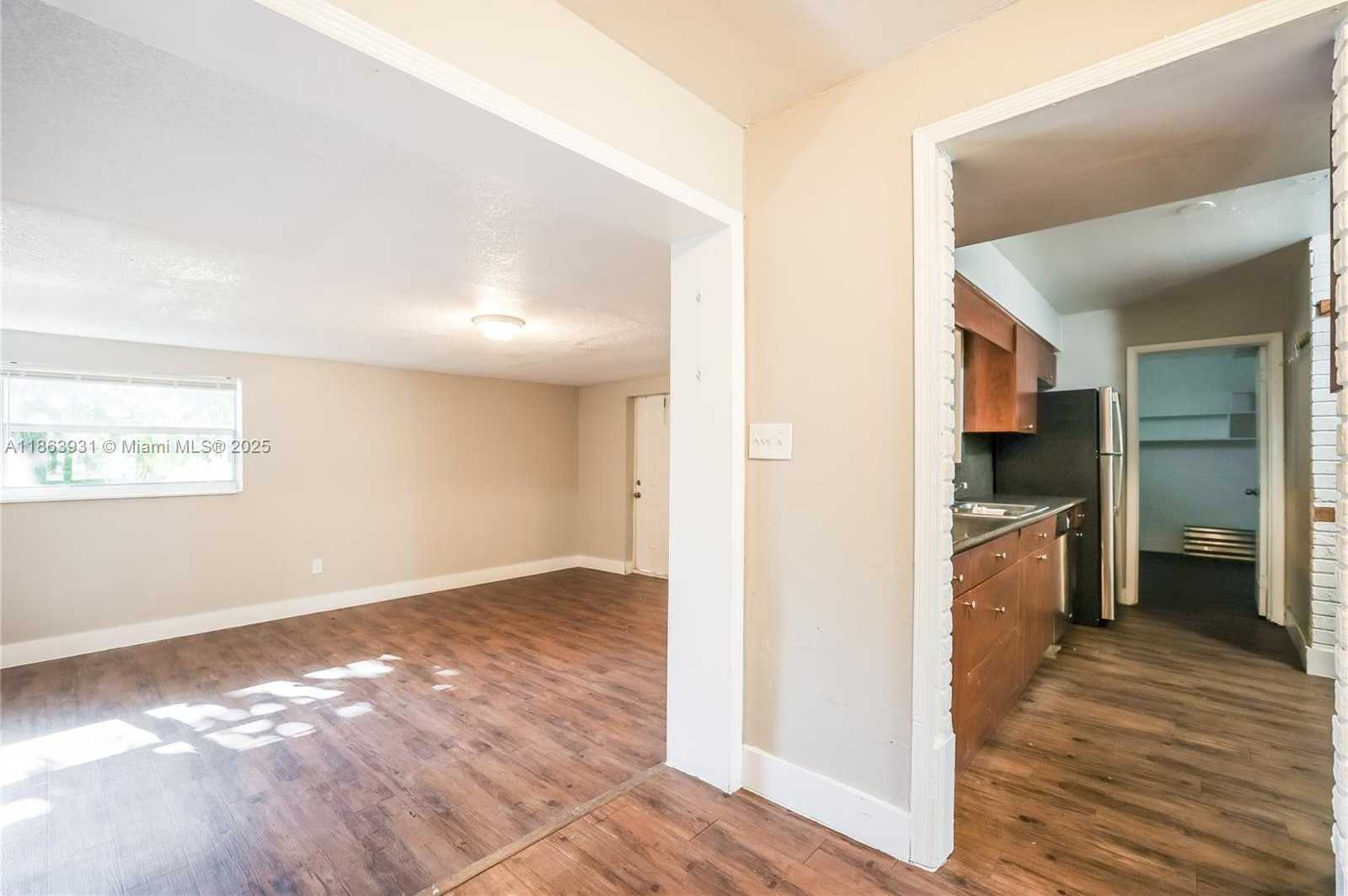 Small Image of 5801 ROYAL PALM BLVD #1, Margate Number 5