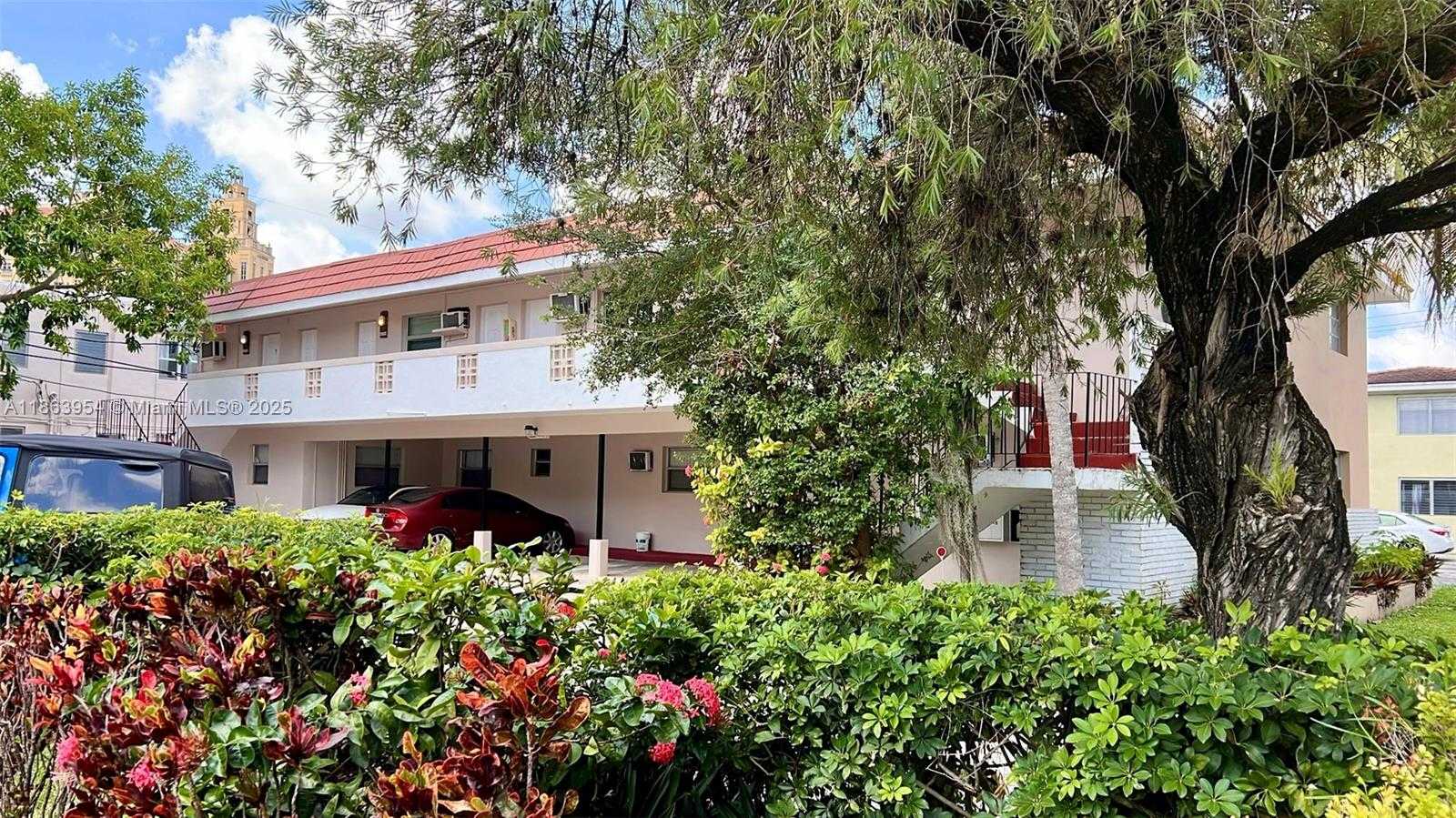 Small Image of 36 MAJORCA AVE #5, Coral Gables Number 8