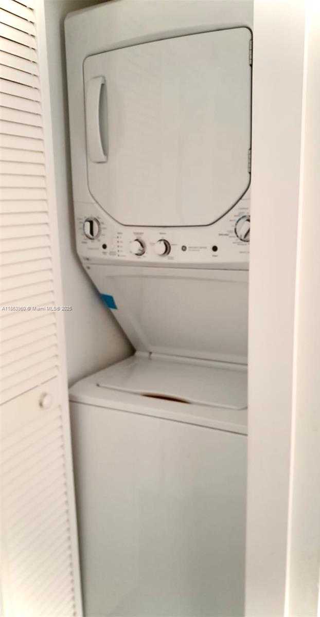 Small Image of 14915 SOUTH WEST 104TH ST #20-14, Miami Number 12