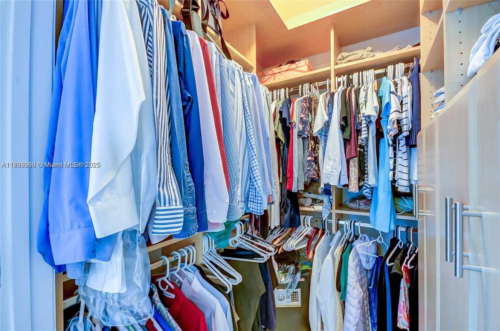 Small Image of 3131 NORTH EAST 188TH ST #1-808, Aventura Number 25