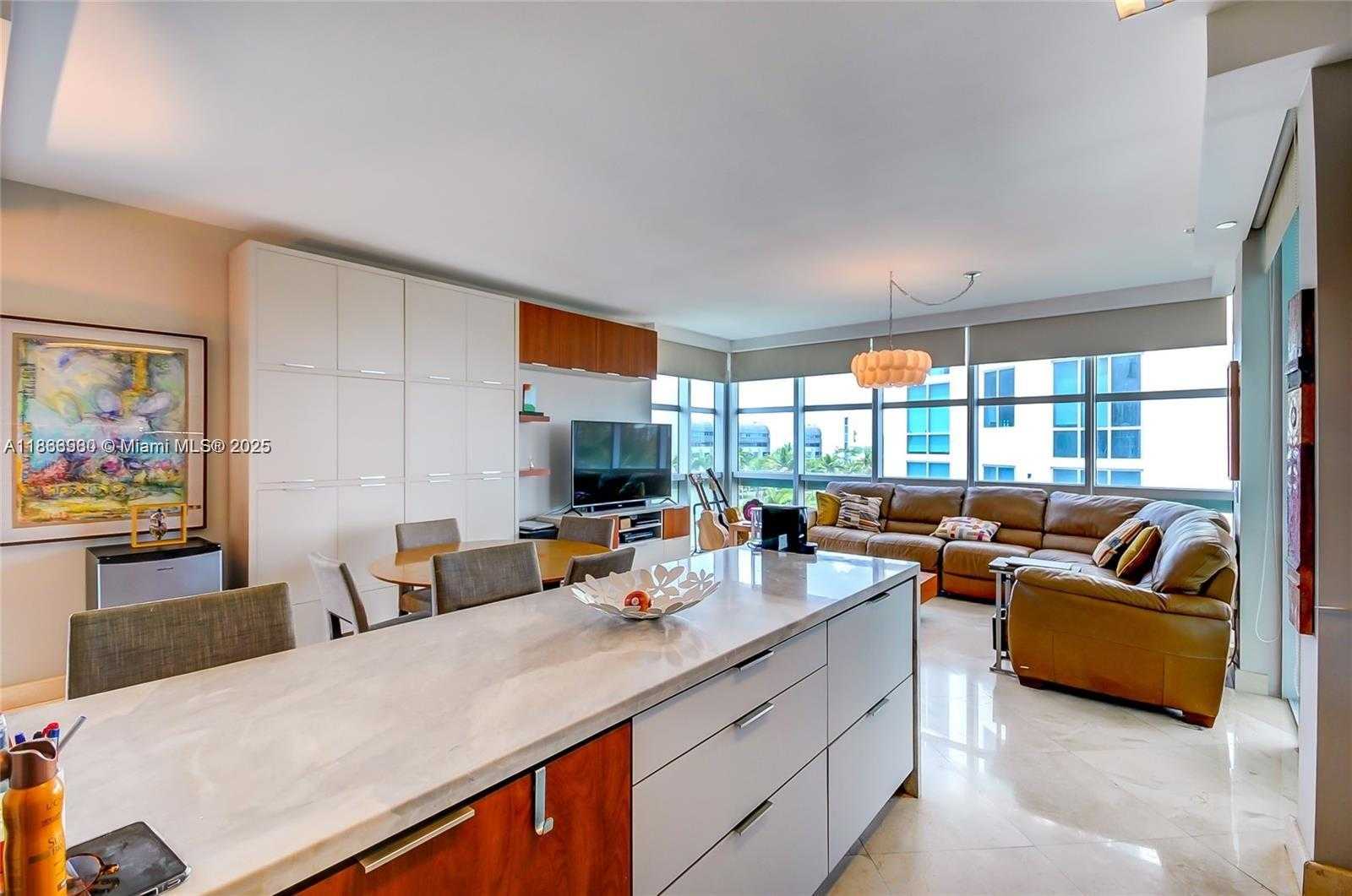 Small Image of 3131 NORTH EAST 188TH ST #1-808, Aventura Number 4