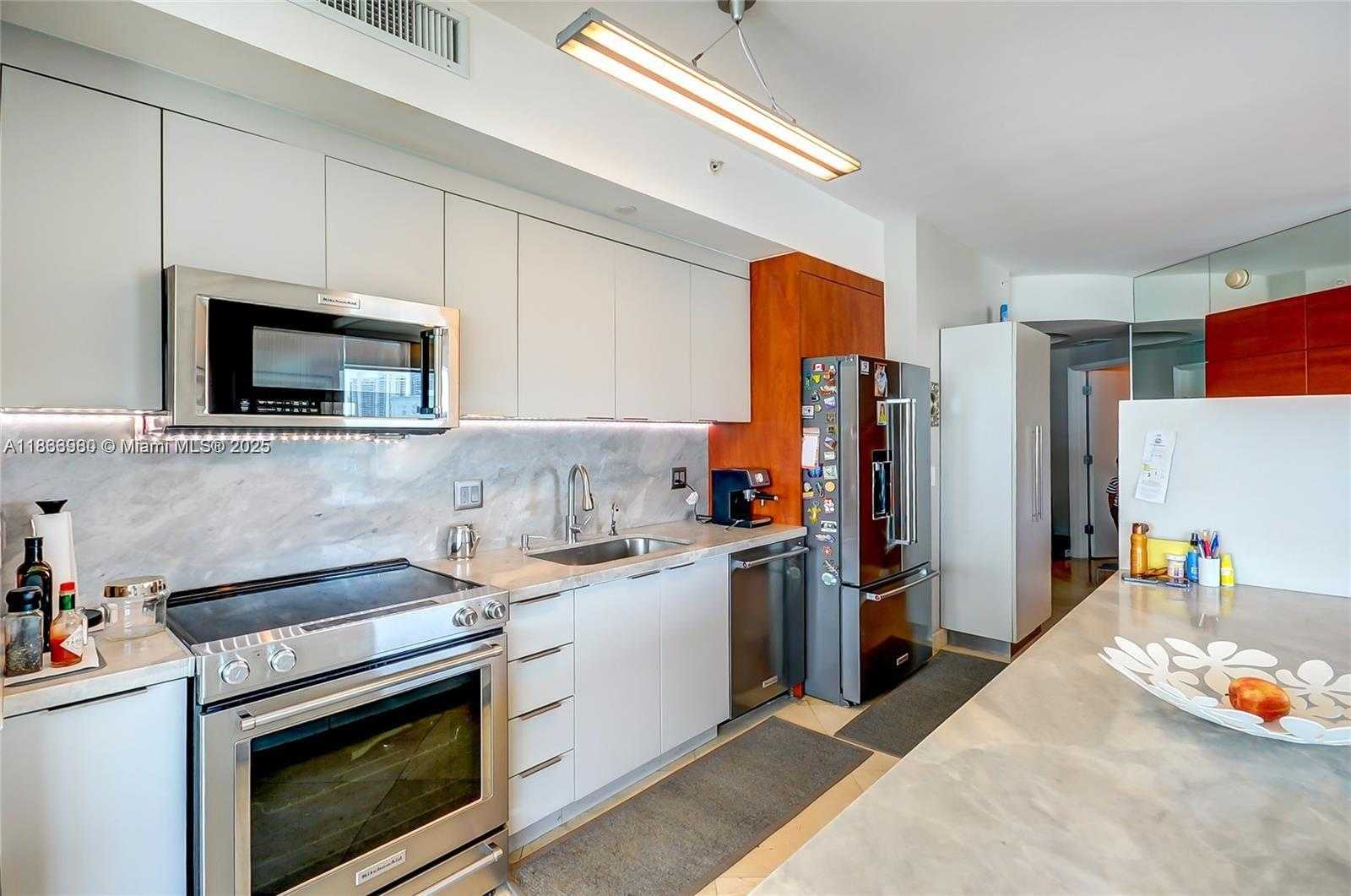 Small Image of 3131 NORTH EAST 188TH ST #1-808, Aventura Number 7