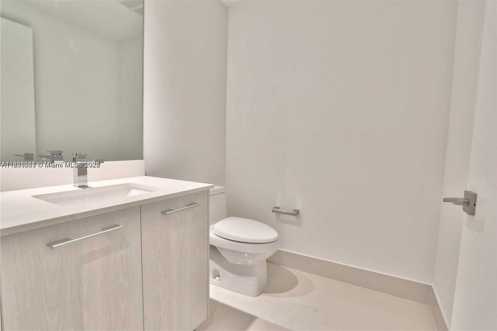 Small Image of 55 SOUTH WEST 9TH ST #1910, Miami Number 6