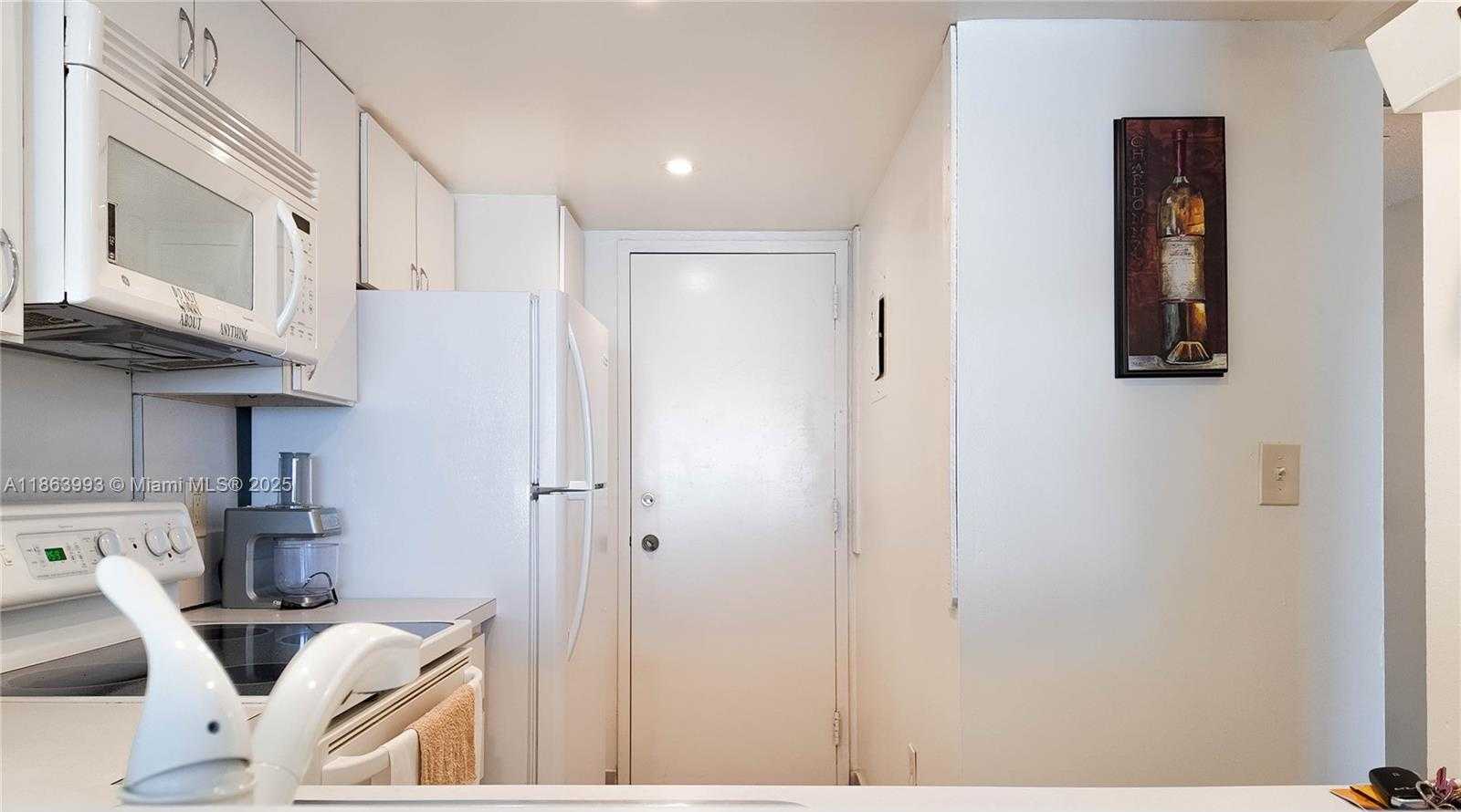Small Image of 1965 SOUTH OCEAN DR #17A, Hallandale Beach Number 11